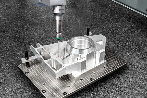 اندازه گیری ابعاد قطعه ماشینکاری شده با دستگاه CMM