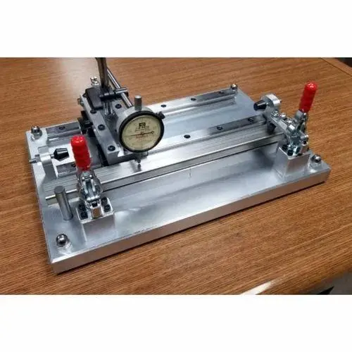 فیکسچر کنترلی مجهز به ساعت اندازه گیری برای کنترل قطعه صنعتی